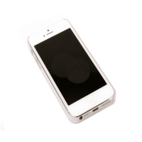 Чехол пластиковый белый со вставкой для iPhone 5/5s