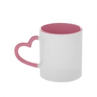 Кружка белая, с ручкой "сердце" розовая внутри