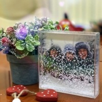 Рамка водяная с разноцветными хлопьями